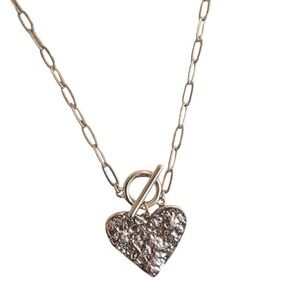 Anthropologie Necklace Gold Paperclip Chain Heart Pendant Toggle Clasp Hammered